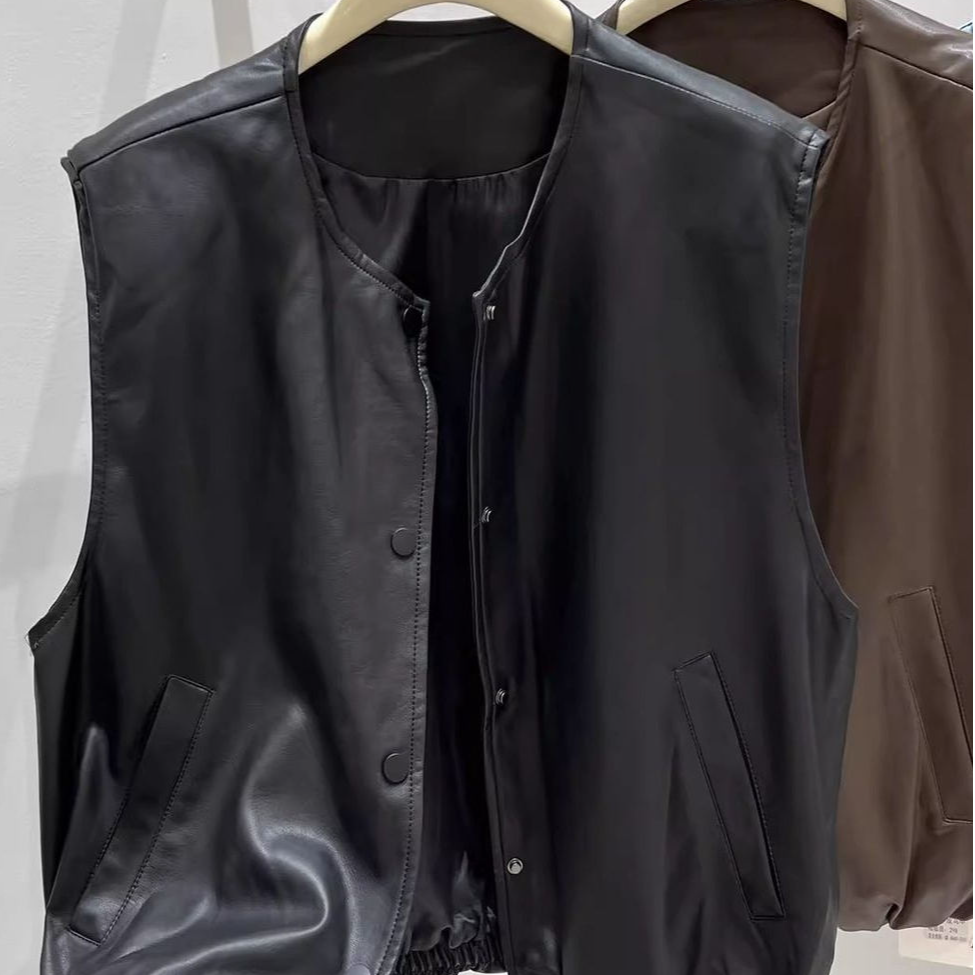 圆领纯色无袖pu皮衣马甲外套女秋季2025新款韩系时尚叠穿坎肩上衣