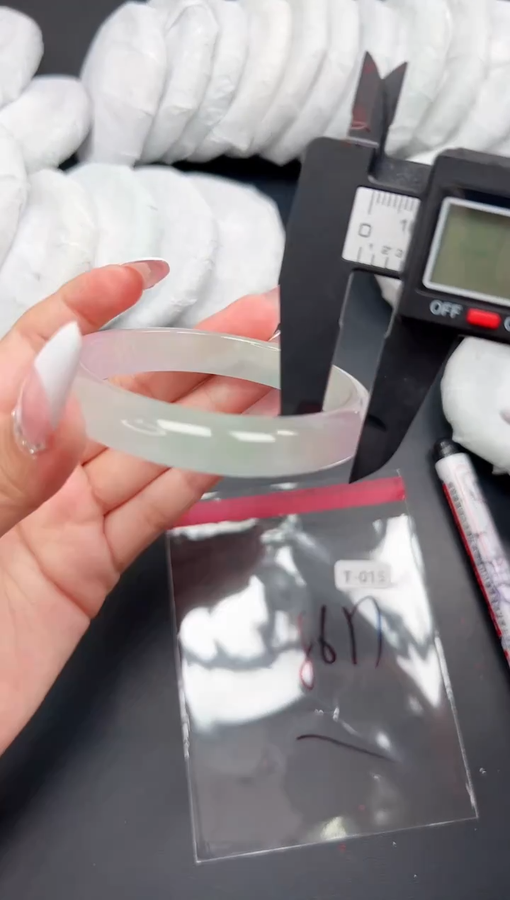 精品手镯，一物一拍T-015