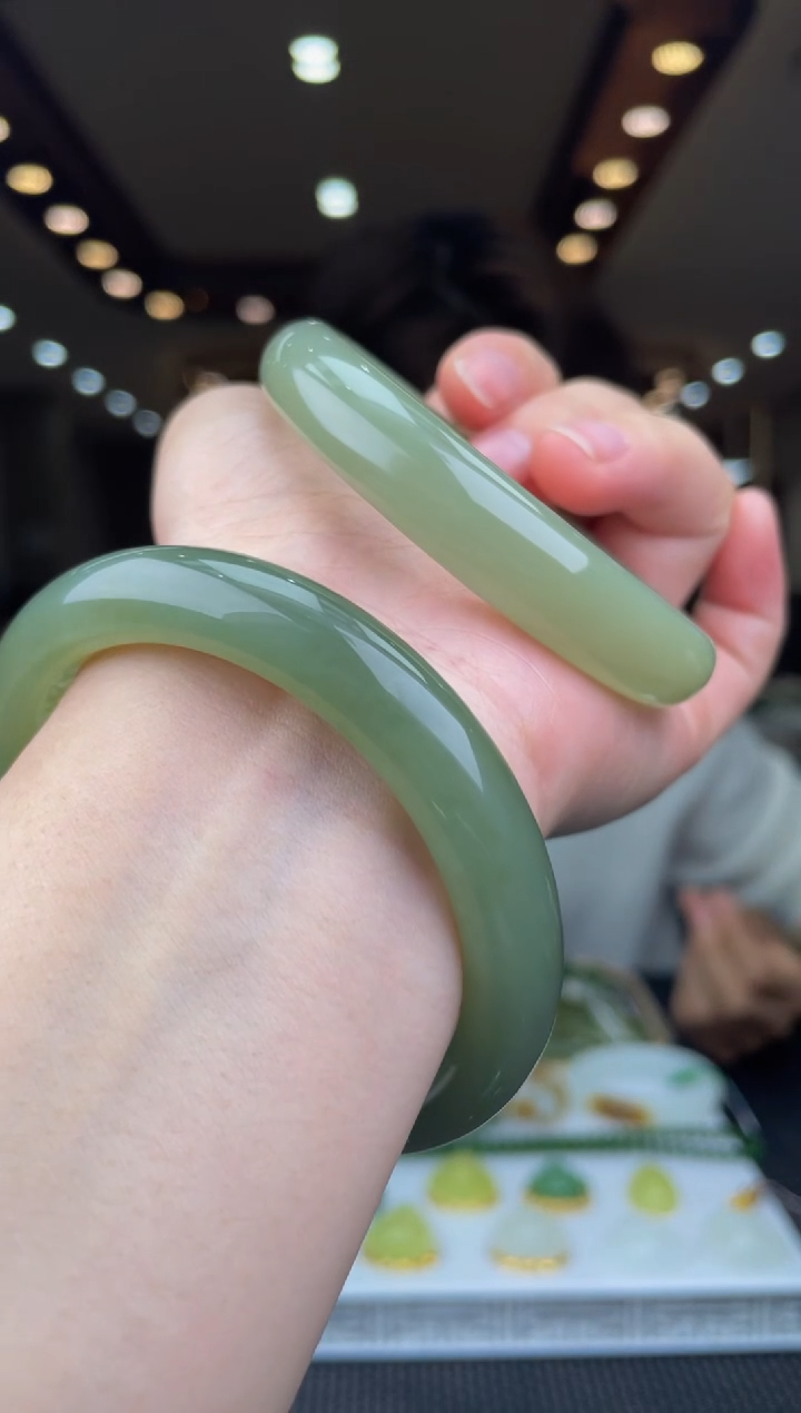 【闪购商品】定制和田玉天然和田玉多样性发其一