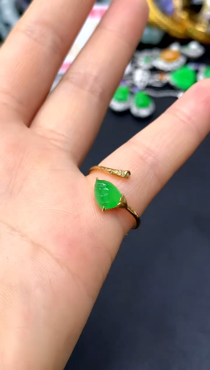 18K金镶嵌戒指翡翠317-中国好珍宝