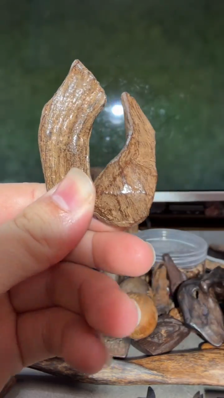 沉香吊坠多样性发一