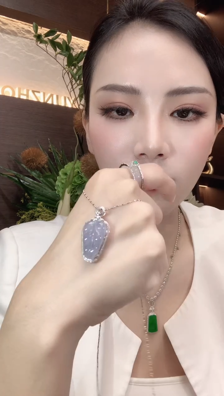 吊坠(不含链)18K金镶嵌翡翠A14 紫货有一定色差多样性发一件