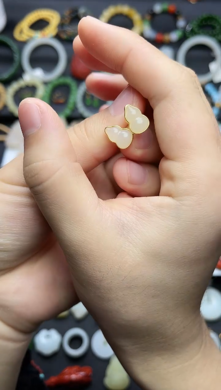 银S925镶嵌和田玉耳饰葫芦耳钉06