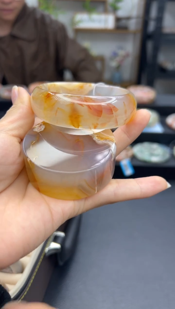 【闪购商品】石英质玉手镯未镶嵌A1349(57圈赠送镯心)