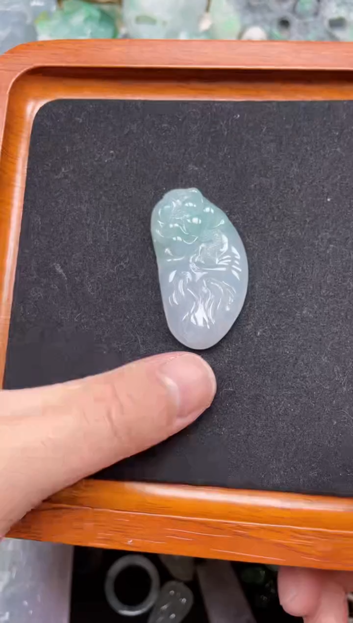 【闪购商品】翡翠颈饰未镶嵌莲花荷叶鱼