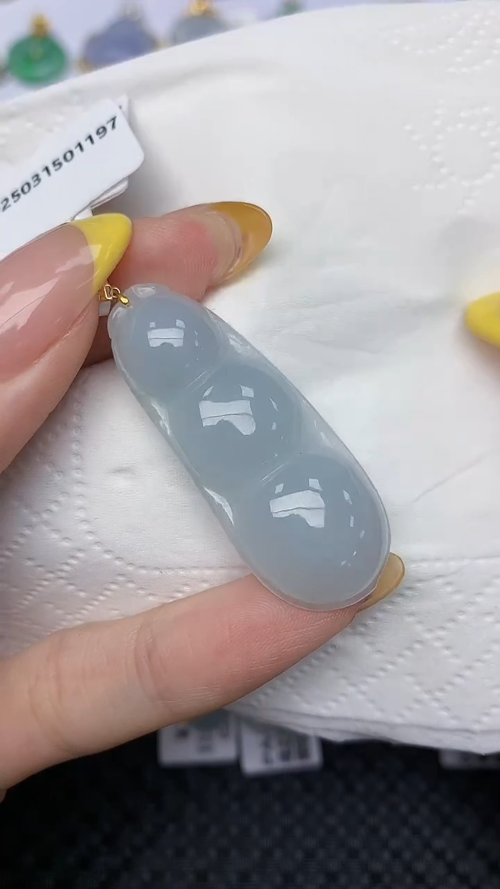 翡翠18K金镶嵌项链天然翡翠A货