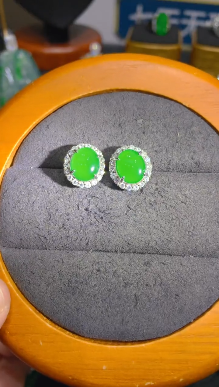 【闪购商品】翡翠耳饰银S925镶嵌35一季