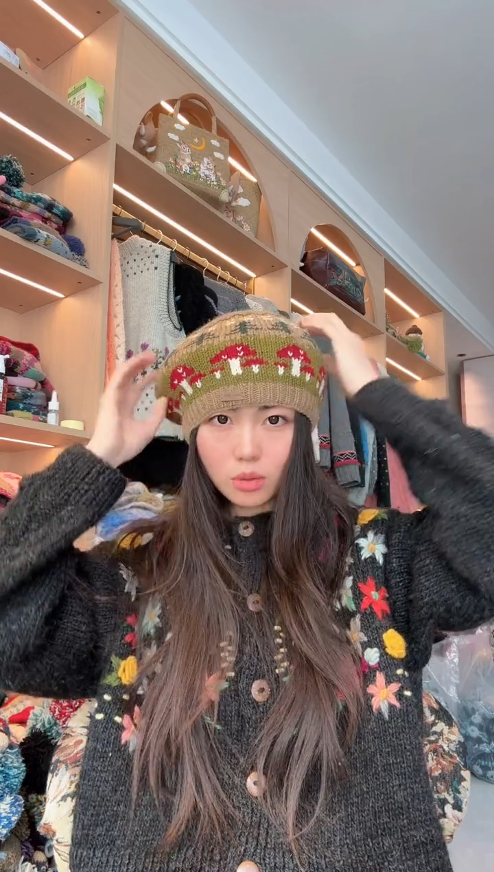 羊毛咖色蘑菇贝雷帽