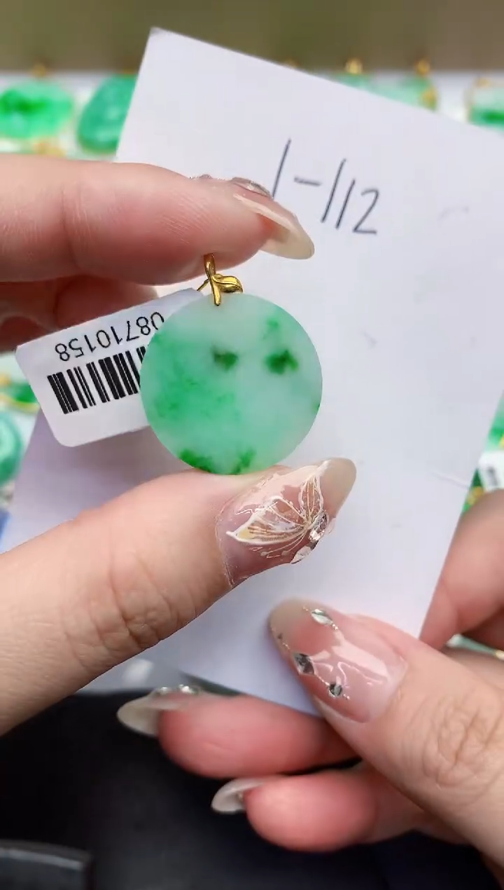 【闪购商品】翡翠颈饰18K金镶嵌0000000000