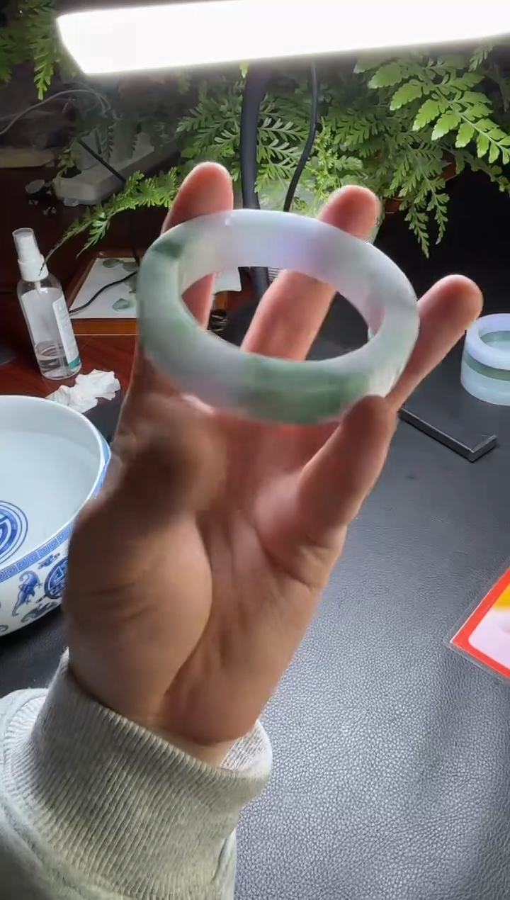 【闪购商品】定制翡翠定制手镯不退不换未镶嵌定制手镯不退不换