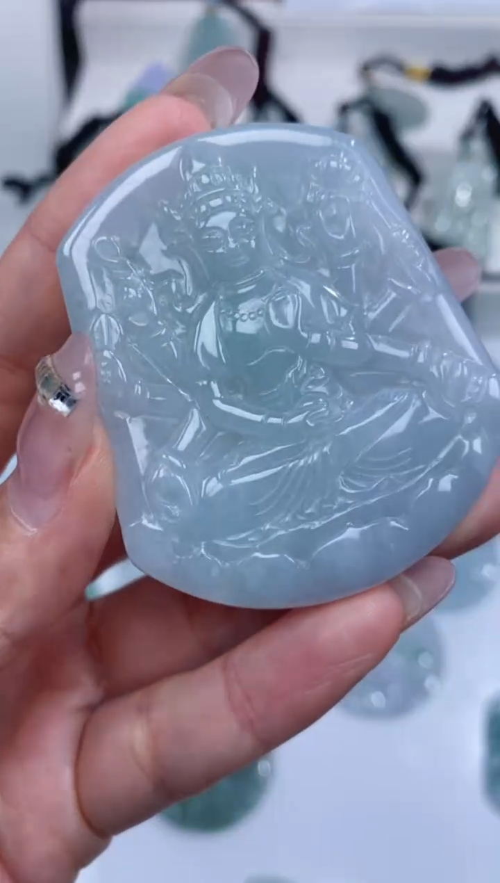 颈饰未镶嵌翡翠吊坠