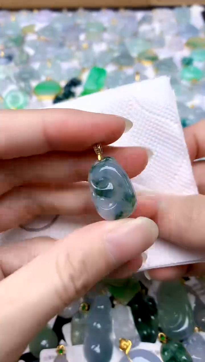 颈饰银S925镶嵌翡翠天然A货翡翠