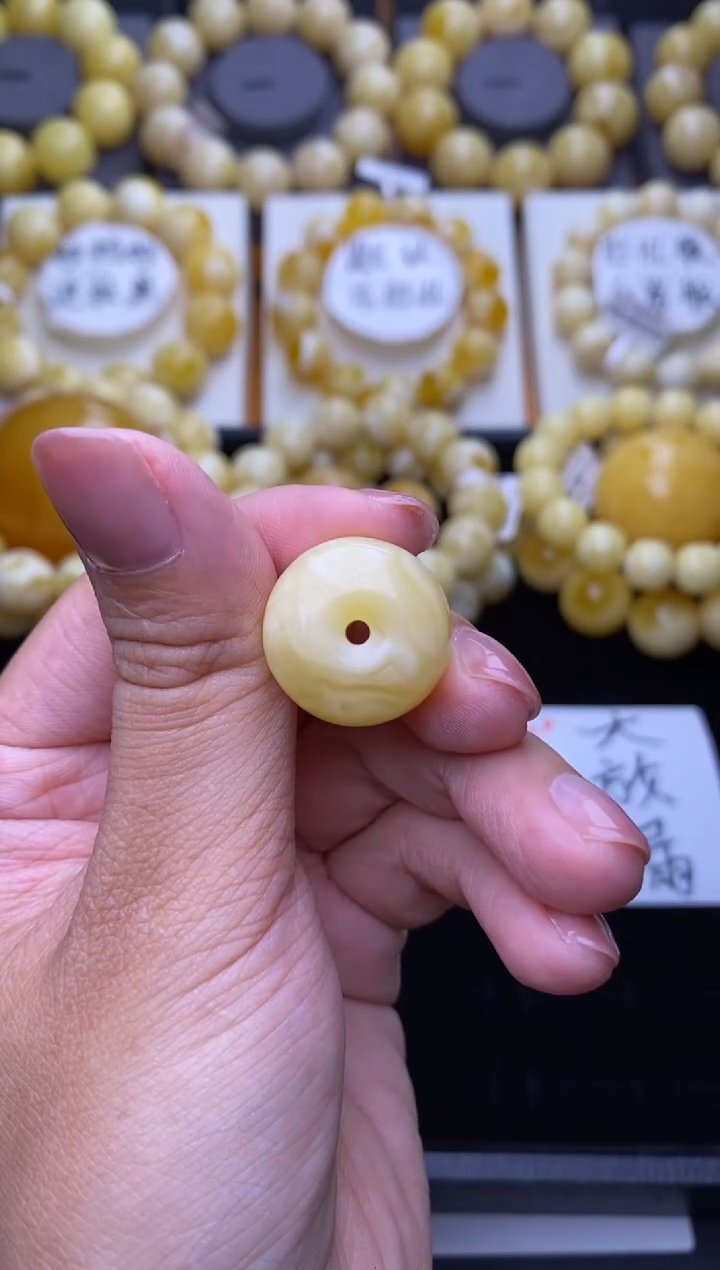 裸石琥珀未镶嵌大小姐珠宝25