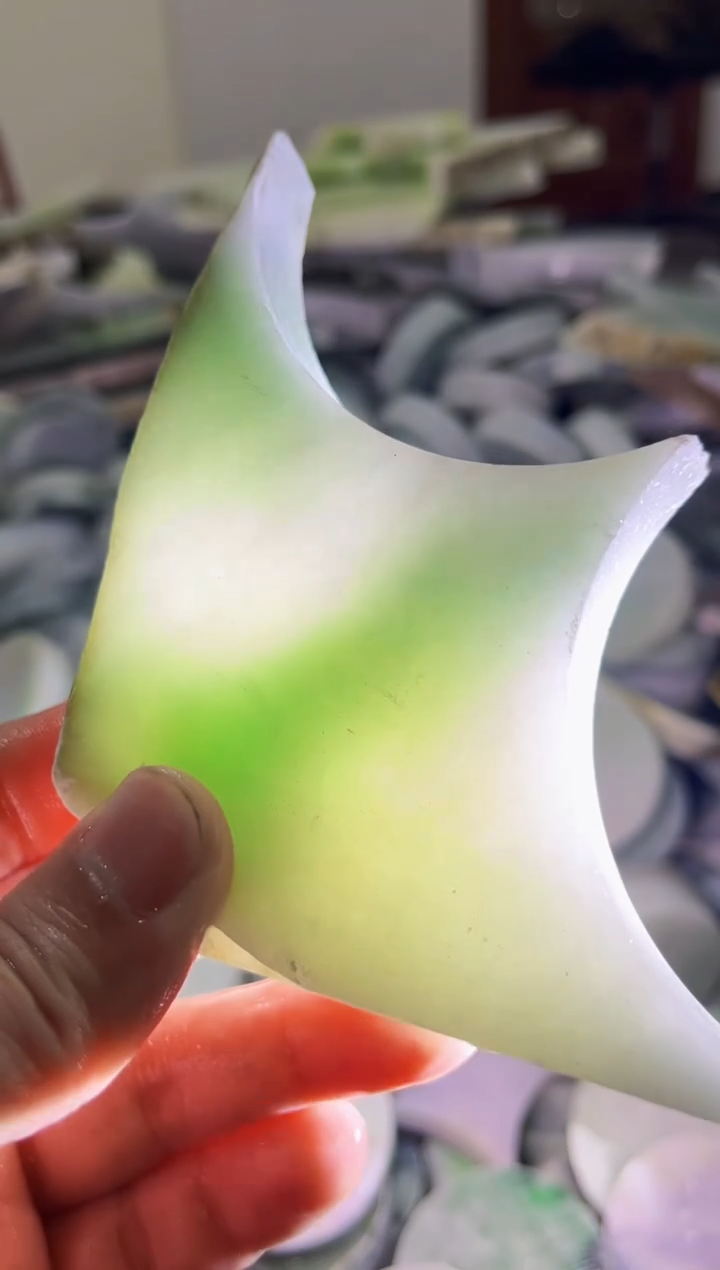 【闪购商品】翡翠挂件未镶嵌A货康壹395