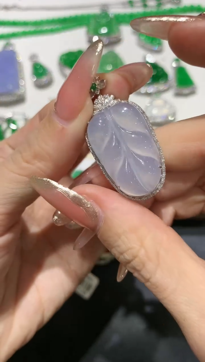 【闪购商品】翡翠吊坠(不含链)18K金镶嵌团购5