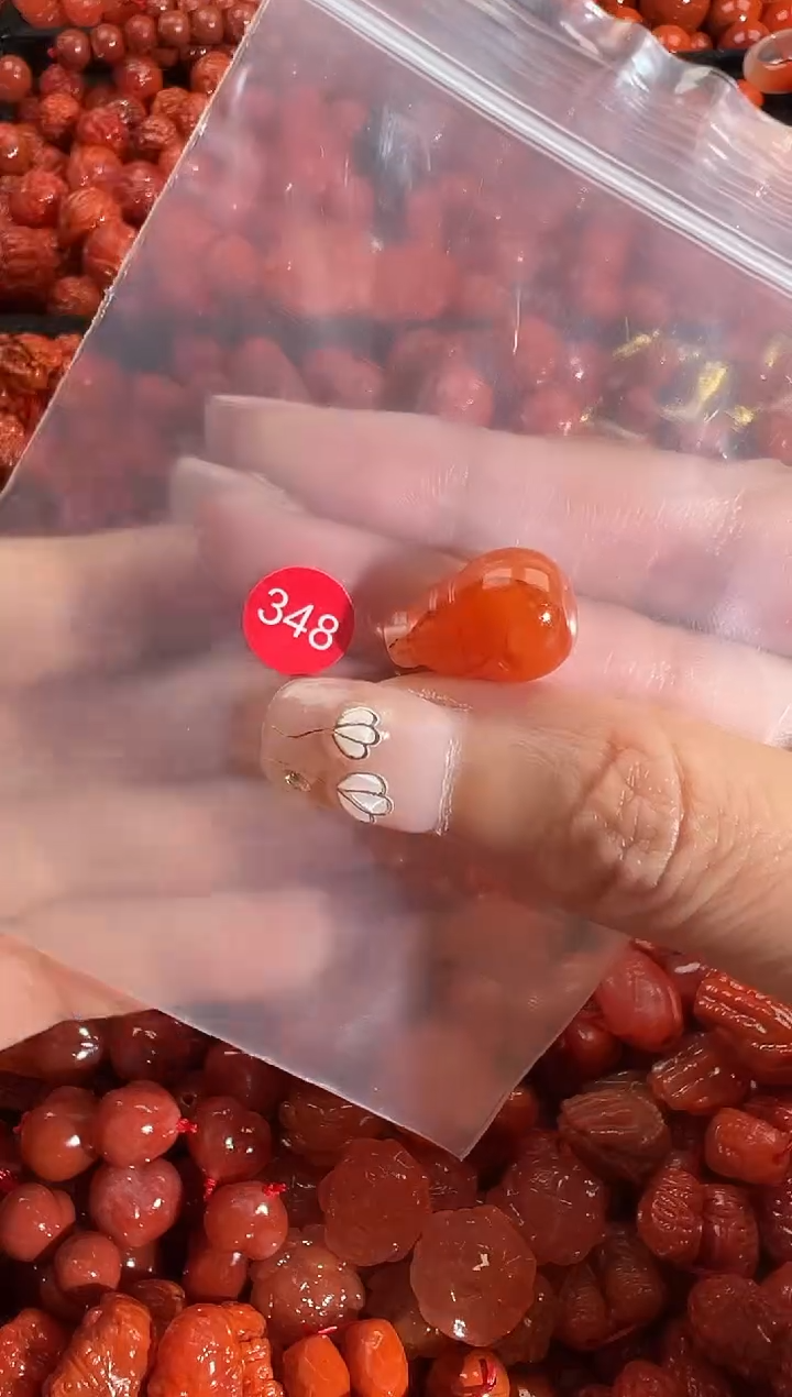 颈饰未镶嵌南红玛瑙1