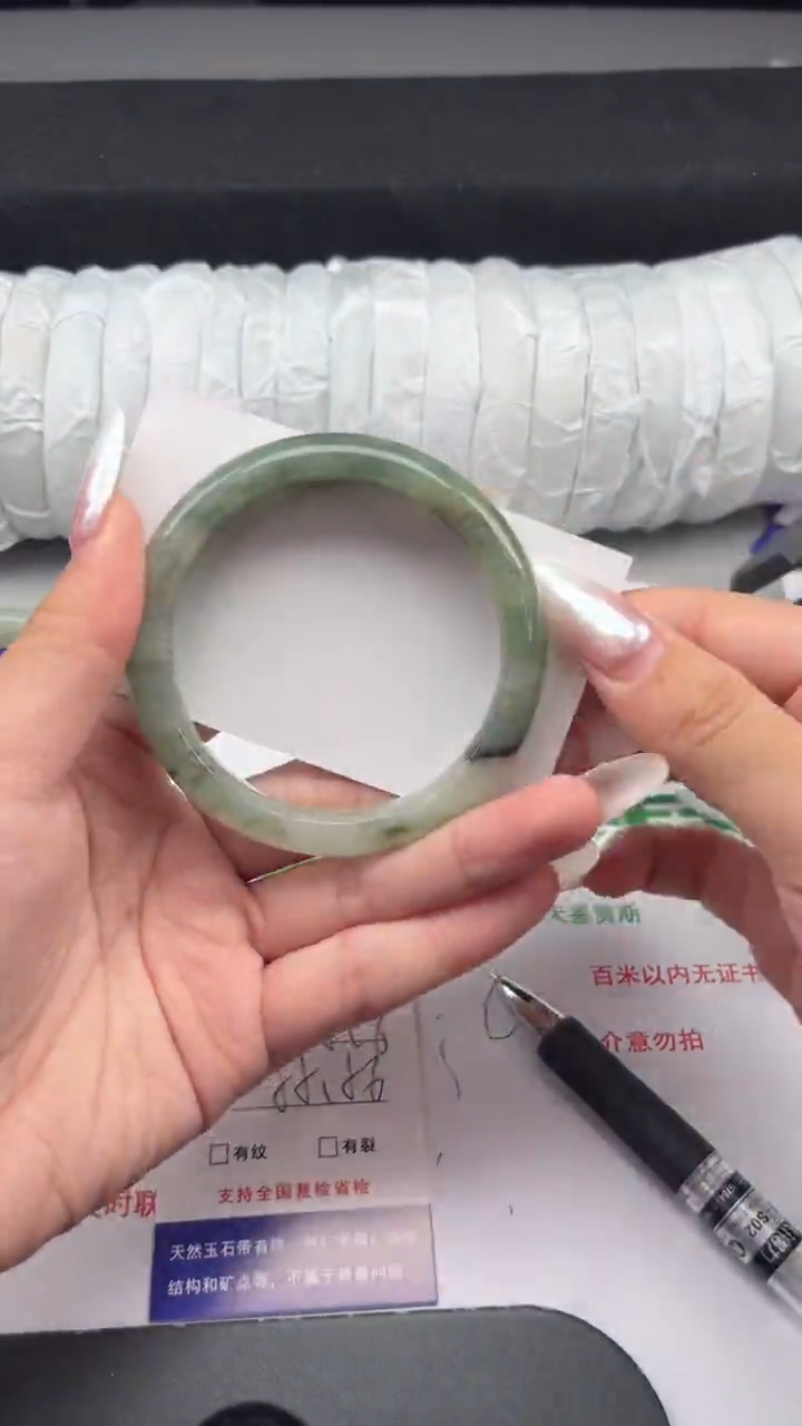 石英质玉手镯未镶嵌238-55/56