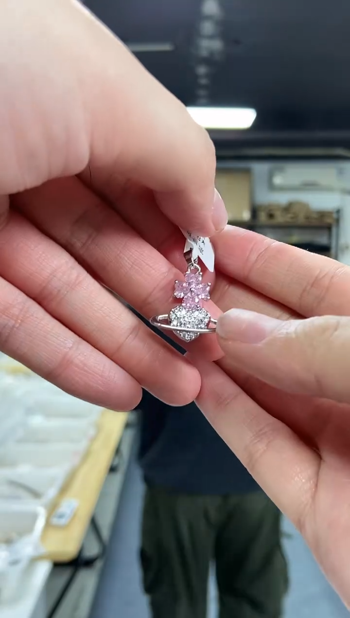 【闪购商品】托帕石吊坠未镶嵌多样性发其一颜色微差