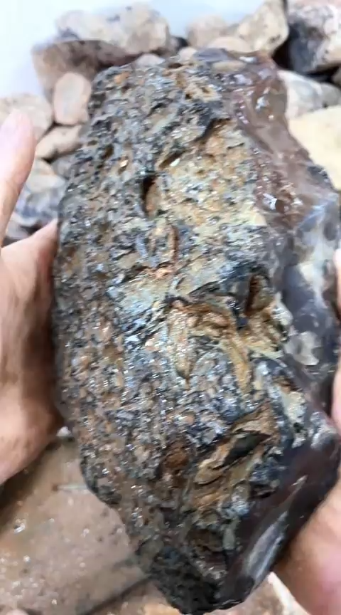 定制玛瑙雨**步原石1001528