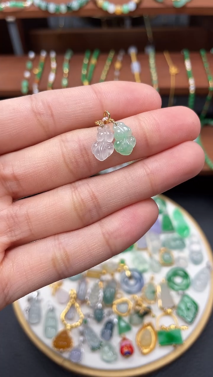 【闪购商品】翡翠吊坠(不含链)18K金镶嵌2个   JK703