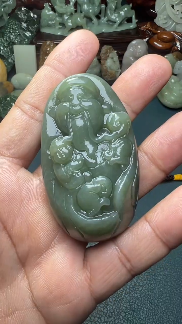 未镶嵌和田玉把件-
