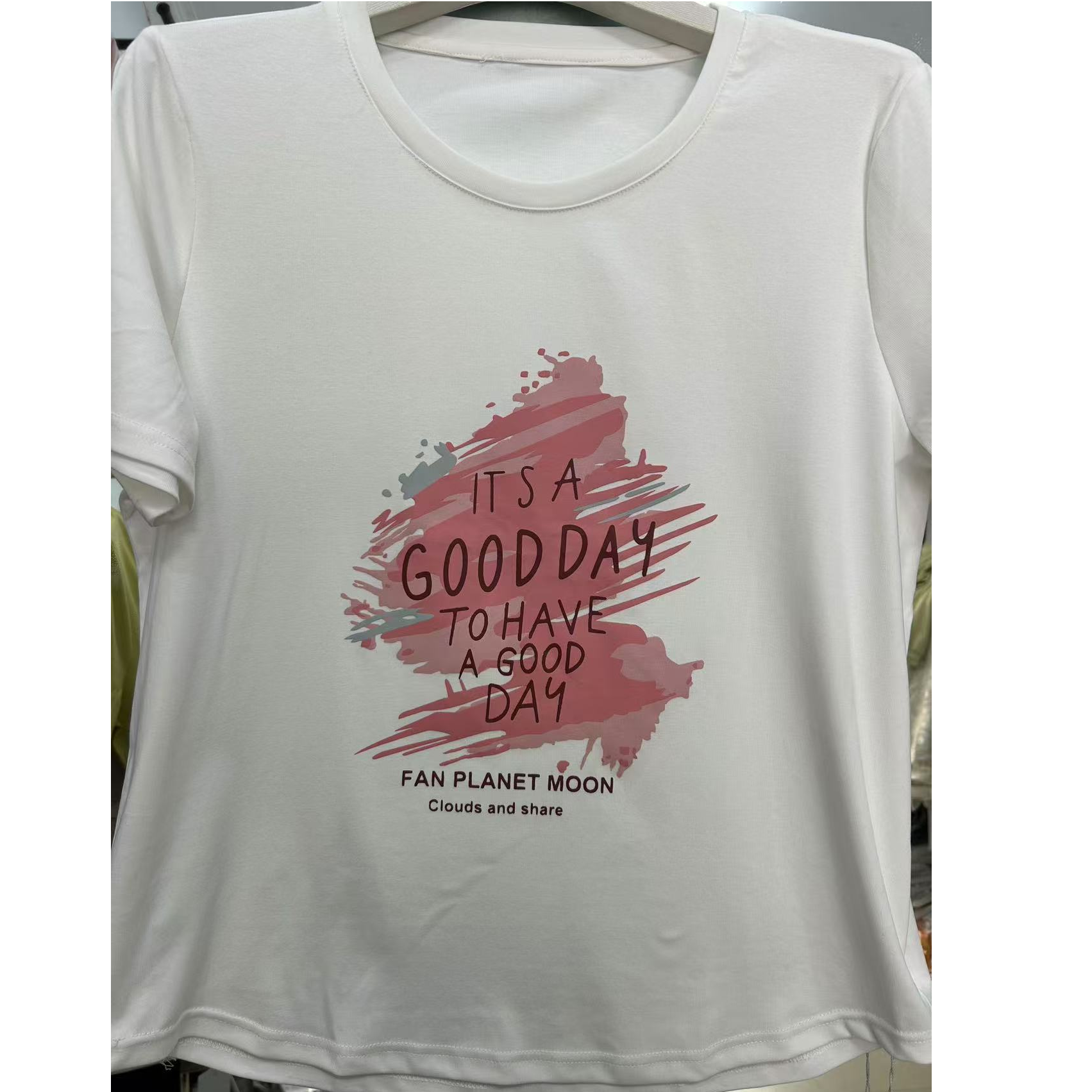 圆领涂鸦显瘦大方T恤951