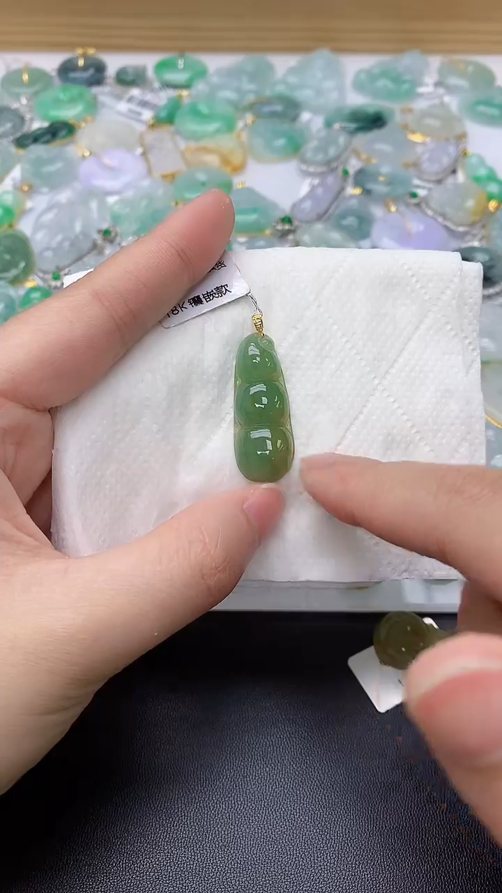 颈饰18K金镶嵌翡翠天然缅甸翡翠A货百元以上9元证书费自理