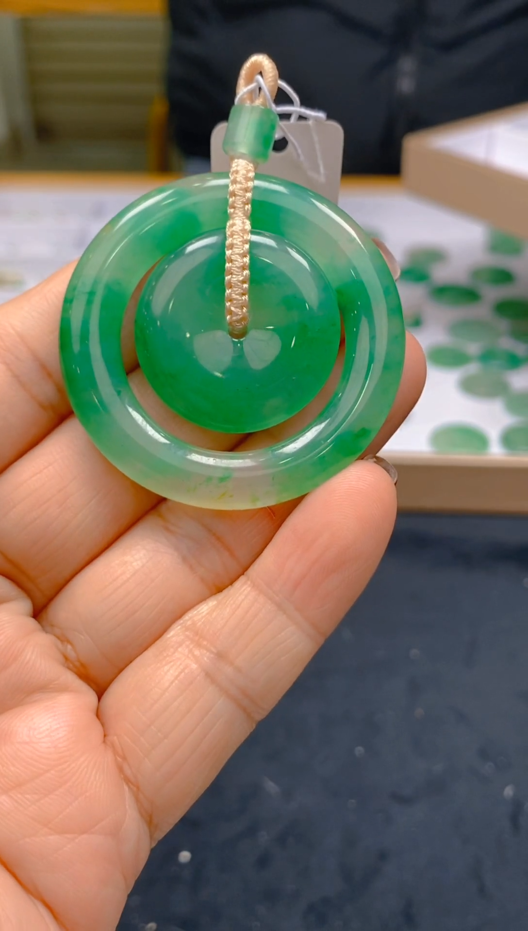 【闪购商品】石英质玉颈饰未镶嵌冰美人非洲翠，假一罚四027