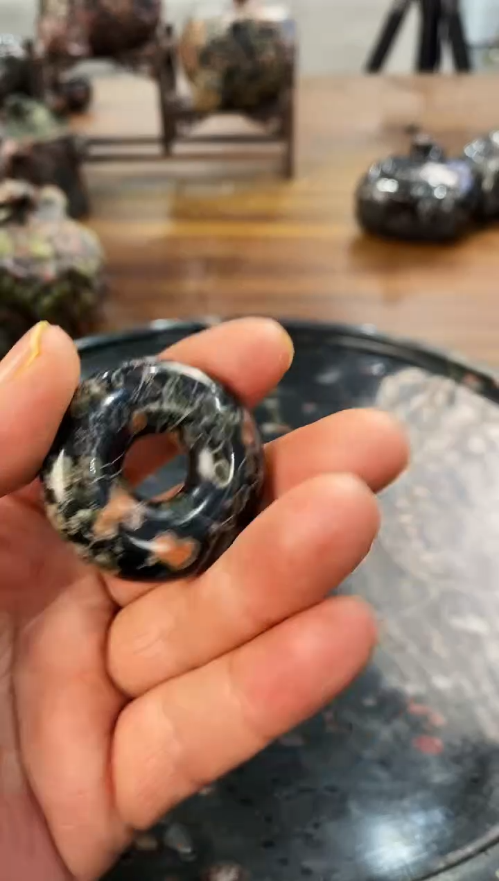 【闪购商品】奢上奢梅花玉茶具