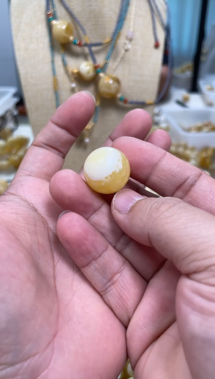 【闪购商品】琥珀颈饰未镶嵌琥珀蜜蜡圆珠19mm