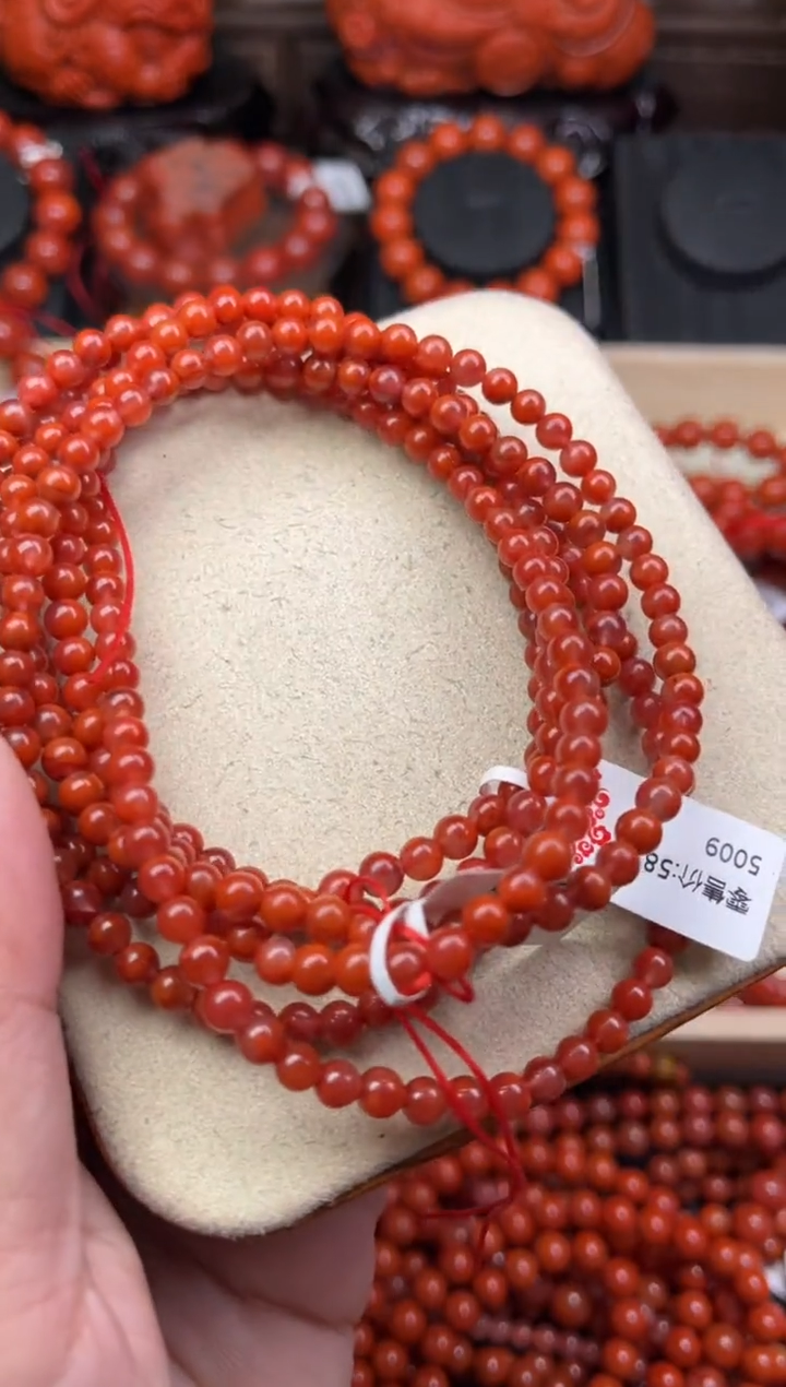 【闪购商品】南红玛瑙珠宝奇石未镶嵌-4+随机多样性/一条