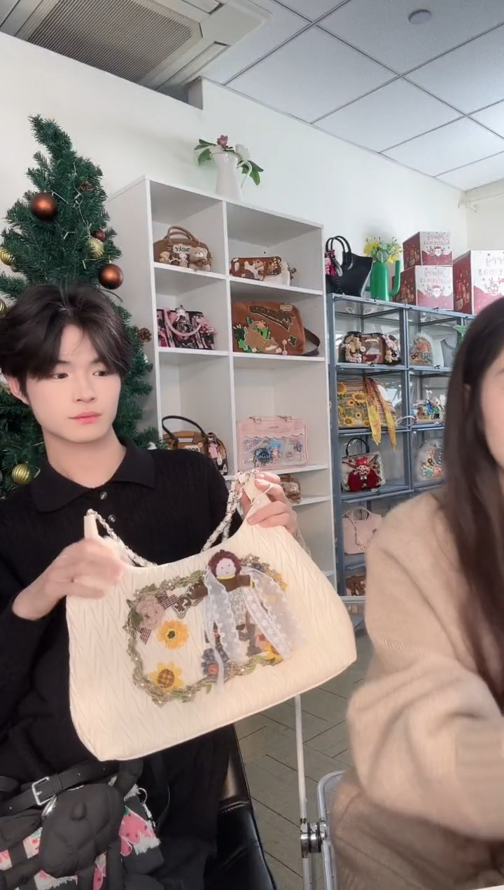 PU君*必灵手工潮包包