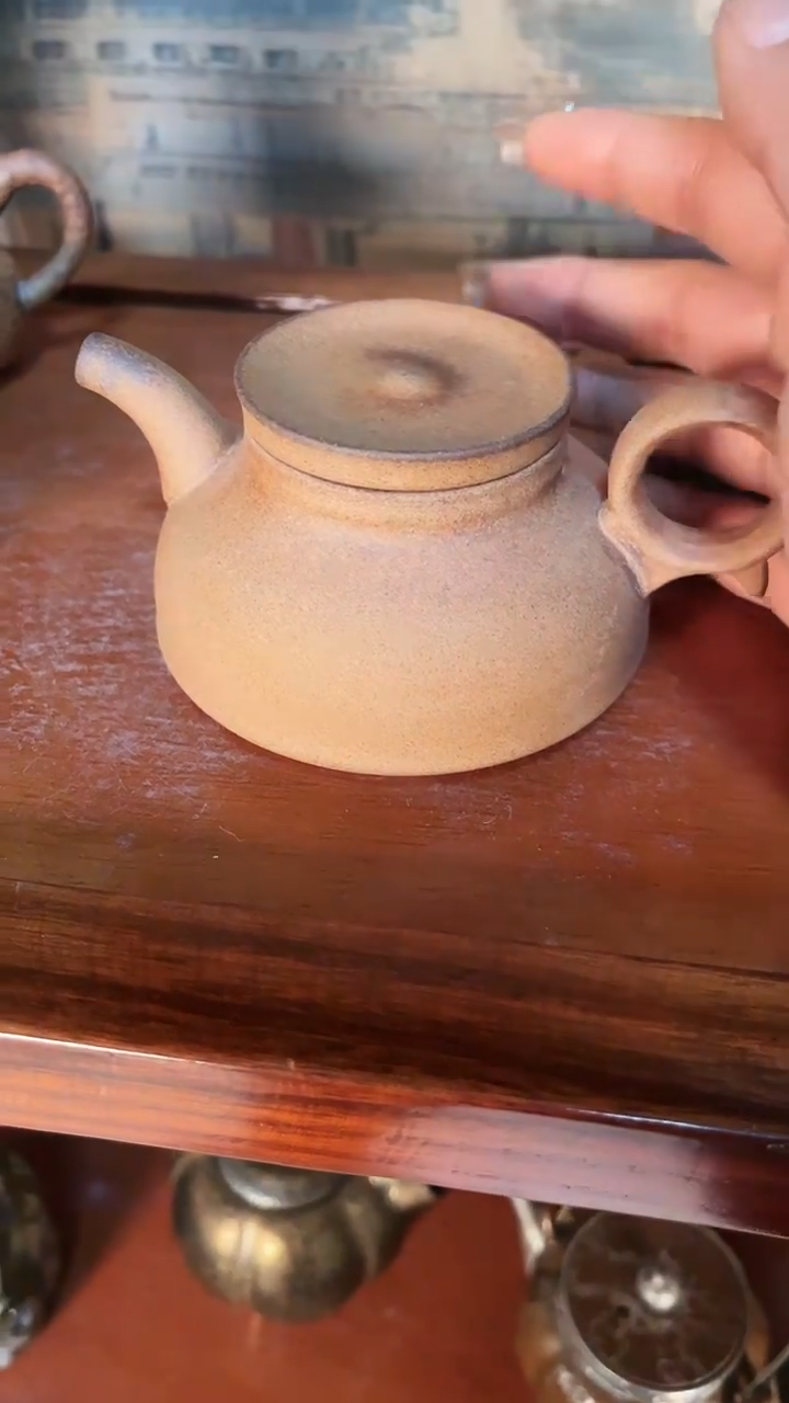 【闪购商品】C34原矿水瓶壶全手老岩泥