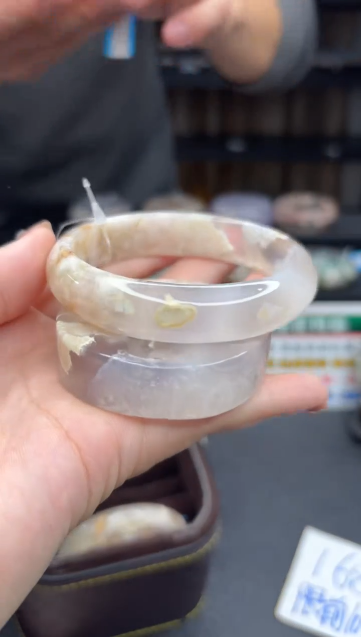 【闪购商品】石英质玉手镯未镶嵌2051（60圈赠送镯心）