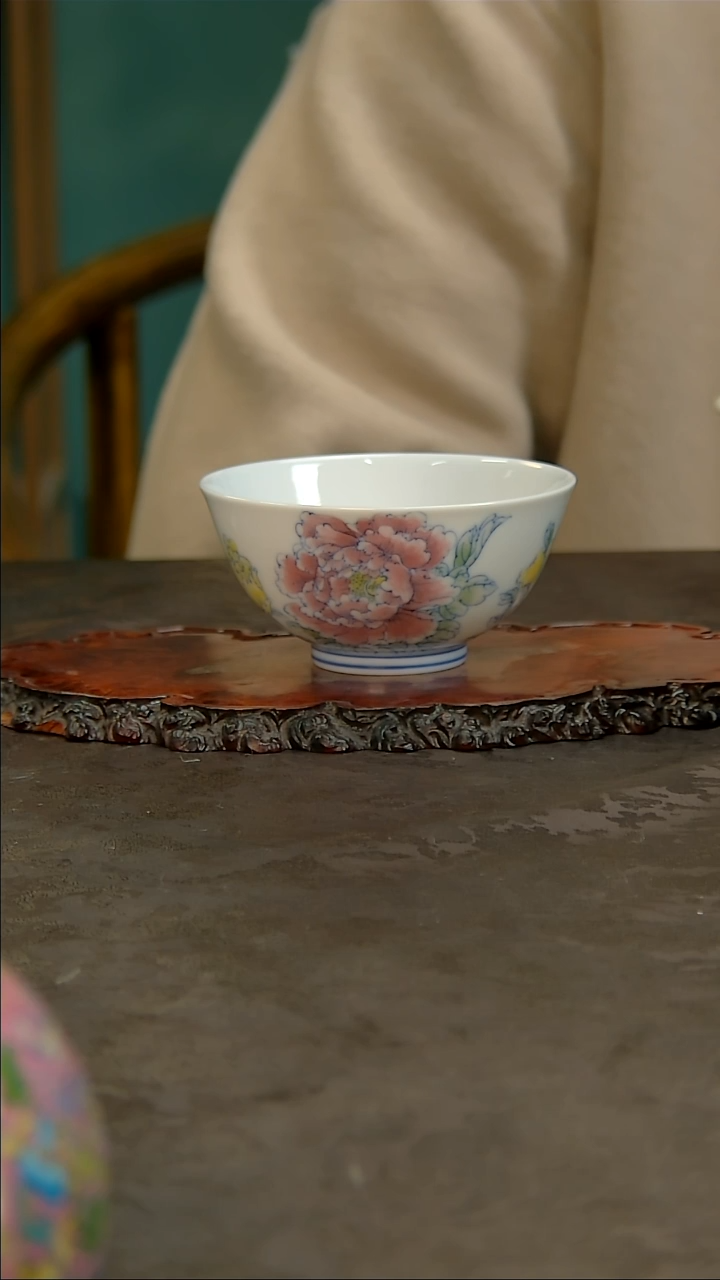 【闪购商品】青花手绘花卉主人杯