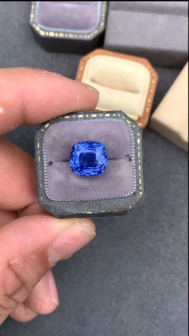 【闪购商品】蓝宝石裸石未镶嵌9.1克拉
