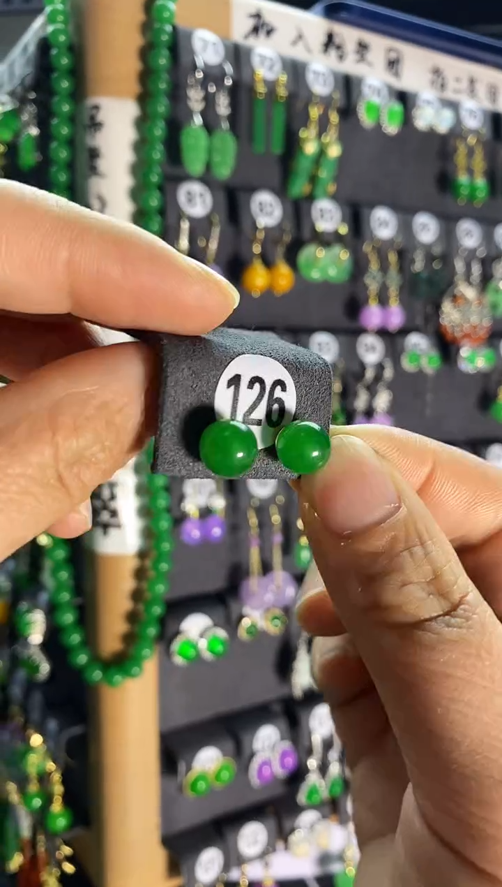 【闪购商品】翡翠耳饰银S925镶嵌126....