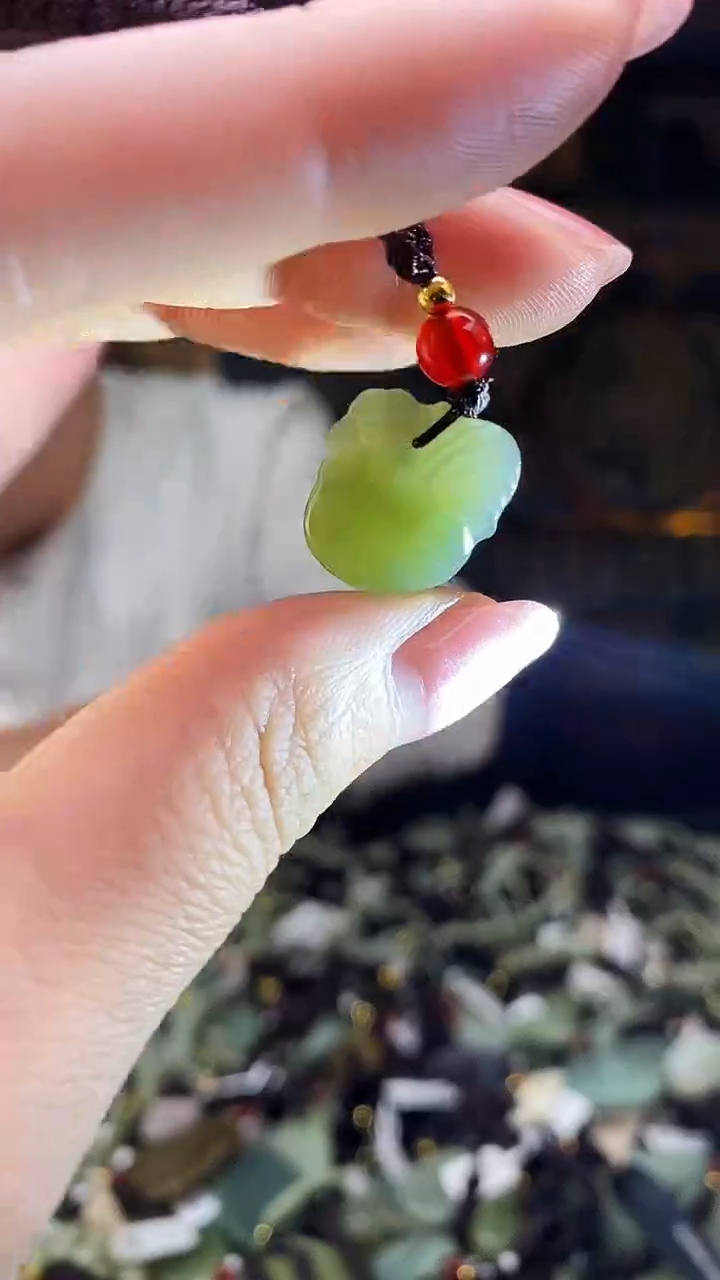 颈饰未镶嵌和田玉多样性发货，拍一发一