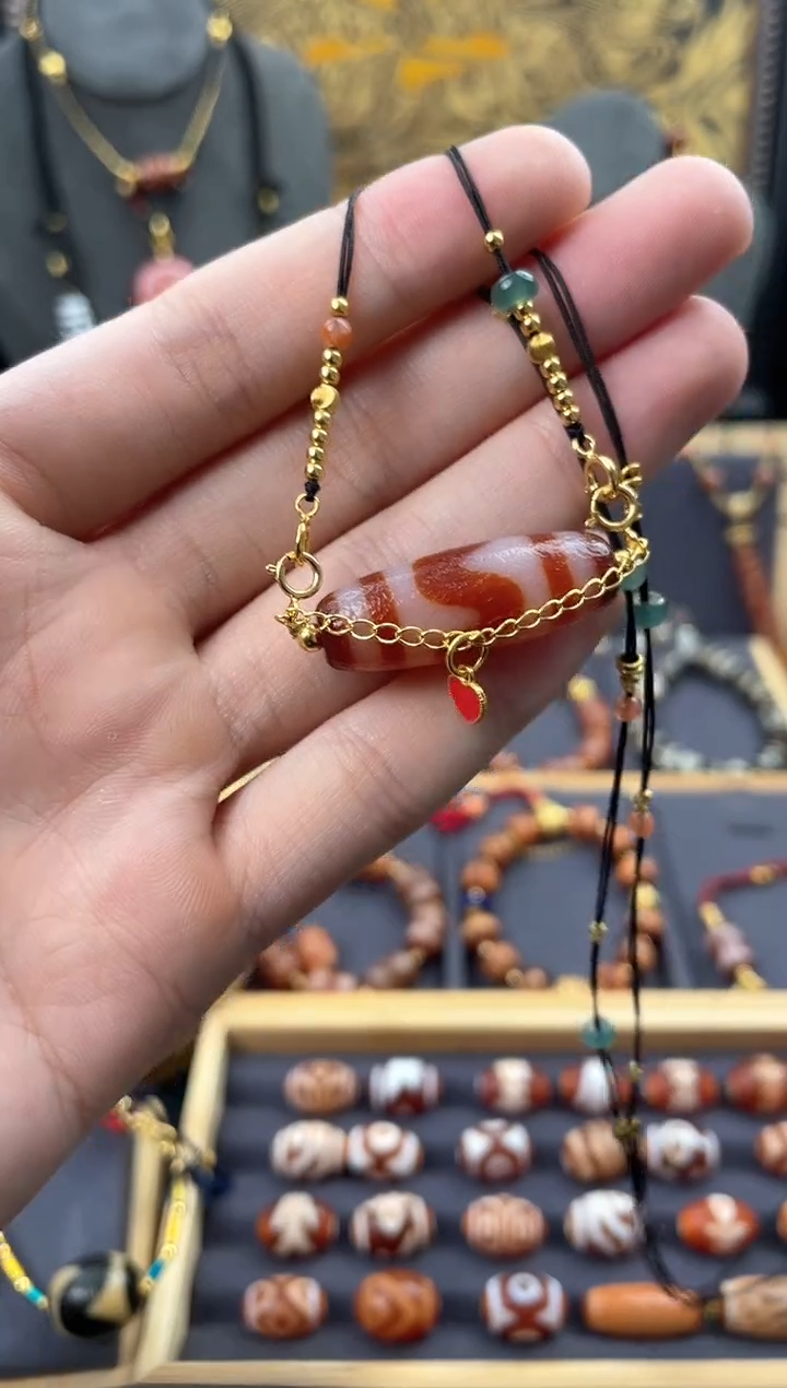 【闪购商品】玛瑙/玉髓颈饰未镶嵌美泓红肉虎牙锁骨链