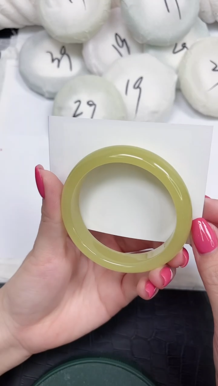 未镶嵌手镯石英质玉26-56