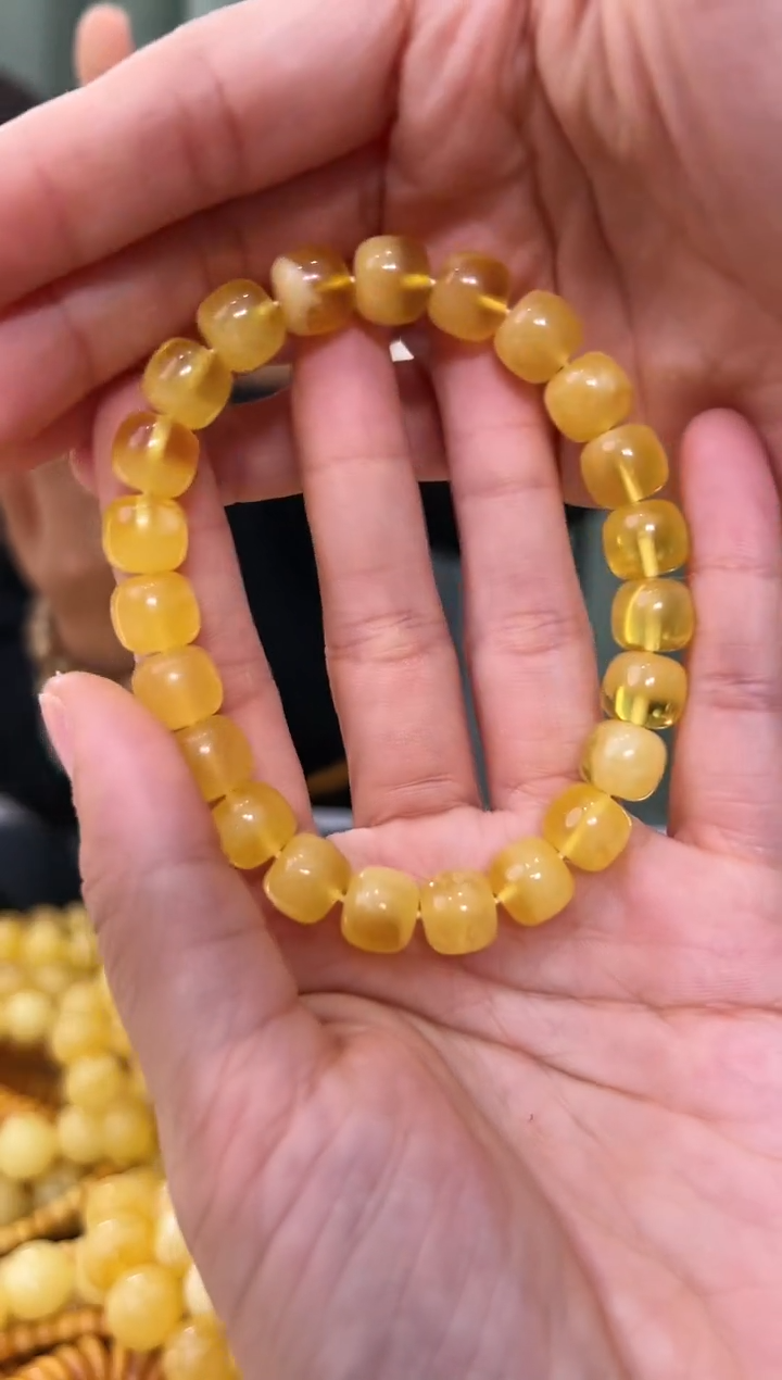 【闪购商品】琥珀手串未镶嵌微瑕蜜蜡手串