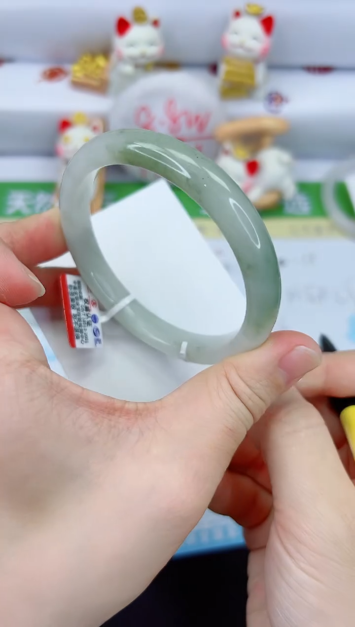 【闪购商品】石英质玉手镯未镶嵌2370-61.3