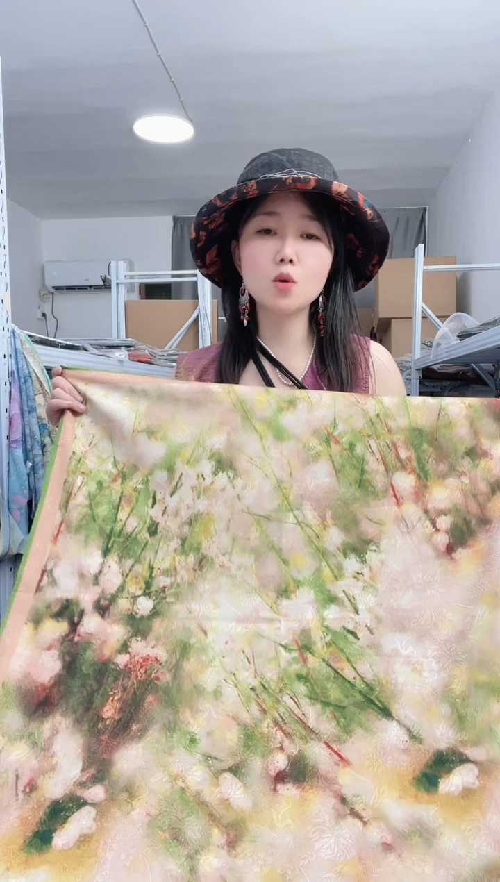 丝绸140*140大方巾