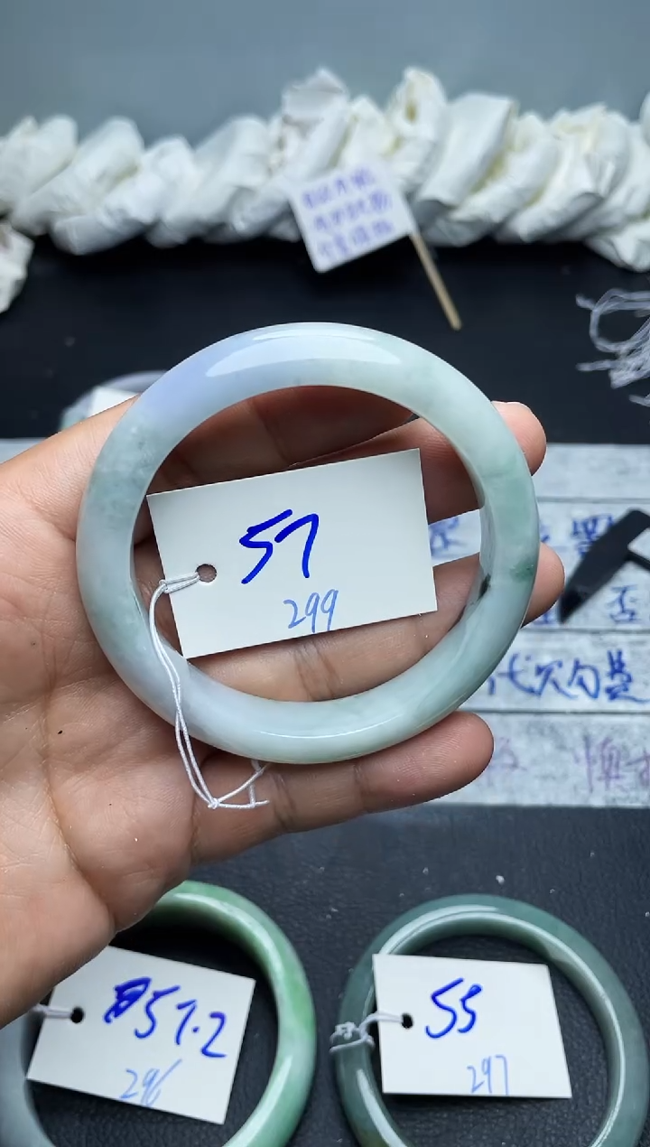未镶嵌手镯翡翠299