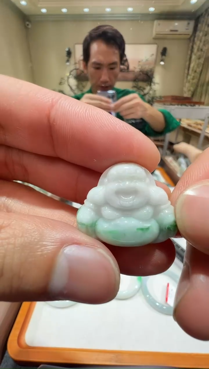 颈饰未镶嵌翡翠-纯天然缅甸A货翡翠佛公吊坠-