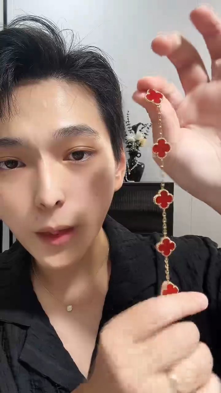 18K金镶嵌手链玛瑙/玉髓红色k黄，五花手链