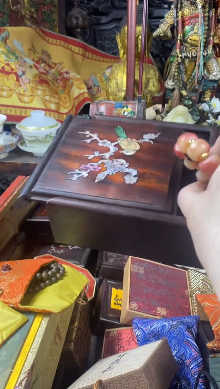 【闪购商品】木红带勾带盒(收到货有问题联系客服）