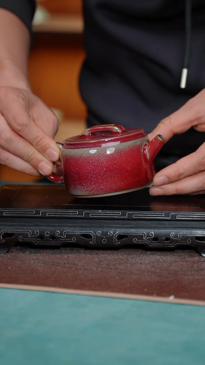 【闪购商品】瓷片106-2刘富安工作室汉瓦壶----