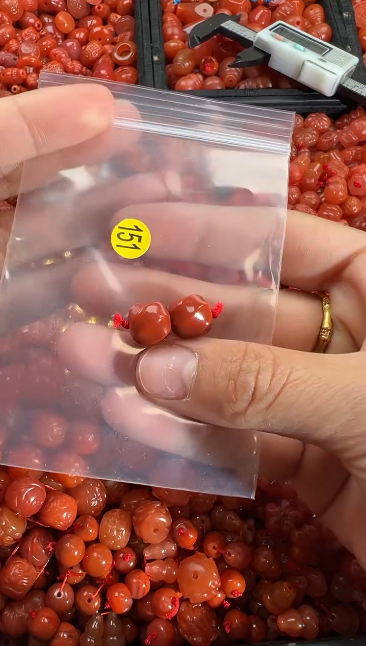 【闪购商品】南红玛瑙颈饰未镶嵌1