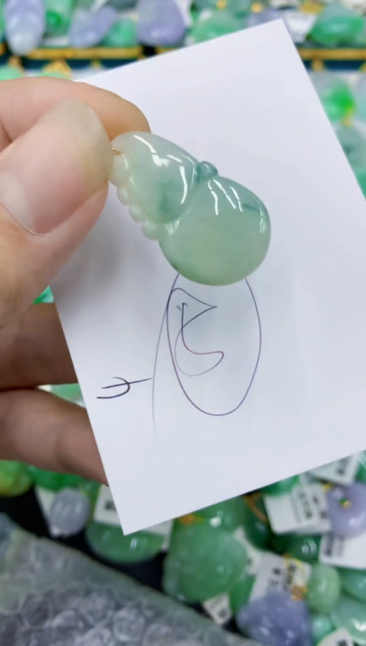 翡翠未镶嵌颈饰1111111111